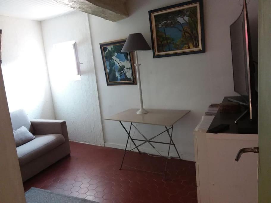 Apartament Charme Centre Historique 17E Siecle Aramon Zewnętrze zdjęcie