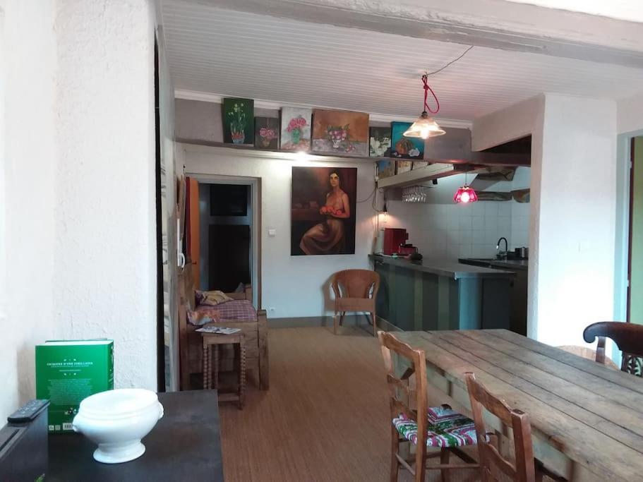 Apartament Charme Centre Historique 17E Siecle Aramon Zewnętrze zdjęcie
